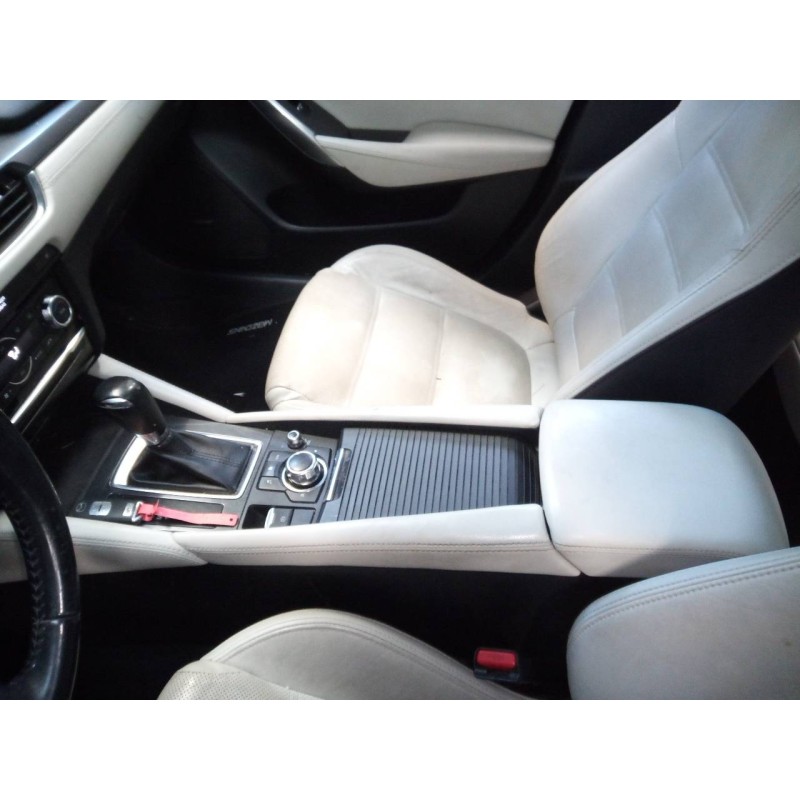 Recambio de consola central para mazda 6 kombi ()(.2012) luxury referencia OEM IAM   