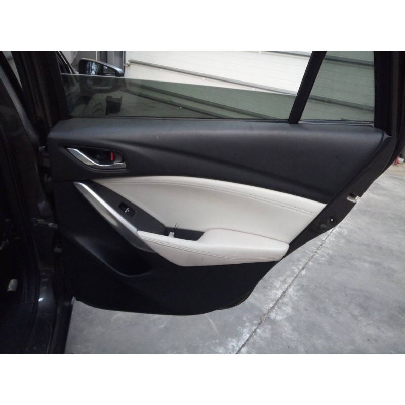 Recambio de guarnecido puerta trasera derecha para mazda 6 kombi ()(.2012) luxury referencia OEM IAM   