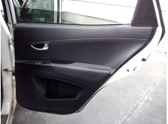 GUARNECIDO PUERTA TRASERA DERECHA 