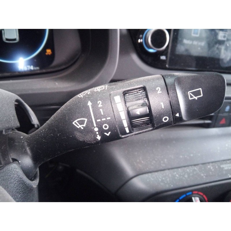 Recambio de mando limpia para hyundai i20 klass referencia OEM IAM   