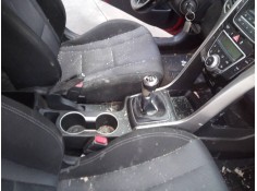 Recambio de consola central para hyundai i30 (gd) trend referencia OEM IAM   