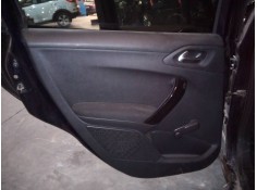 GUARNECIDO PUERTA TRASERA IZQUIERDA 