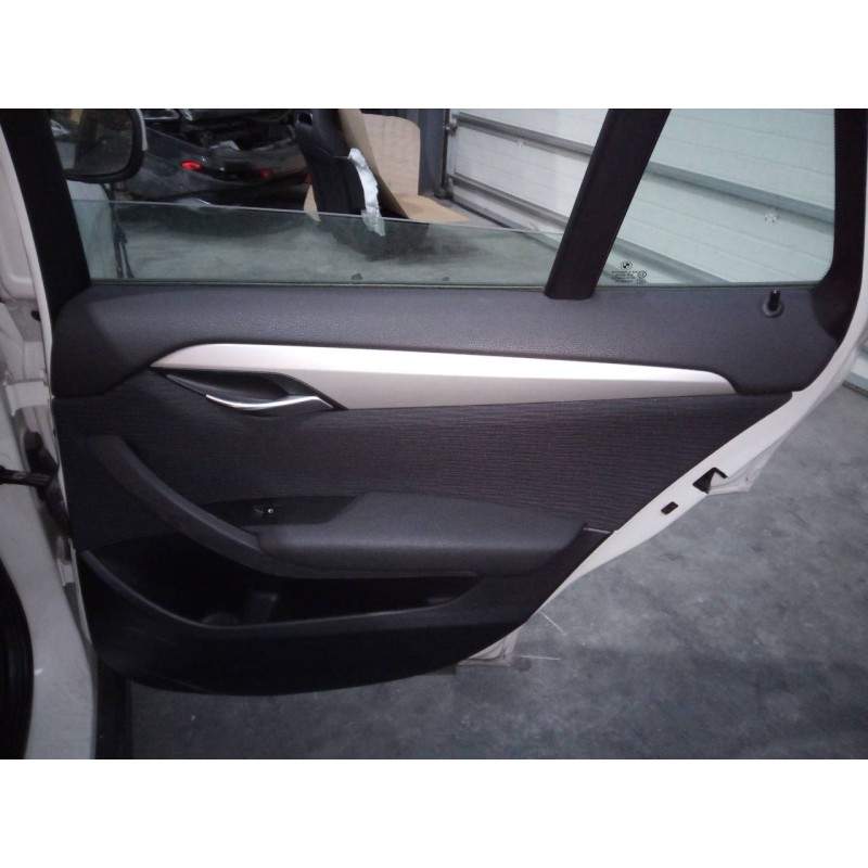 Recambio de guarnecido puerta trasera derecha para bmw x1 (e84) sdrive 18d referencia OEM IAM   