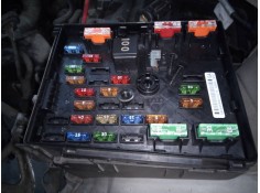 CAJA RELES / FUSIBLES 5A062548210115 