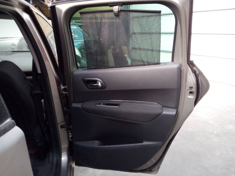Recambio de guarnecido puerta trasera derecha para peugeot 3008 active referencia OEM IAM   