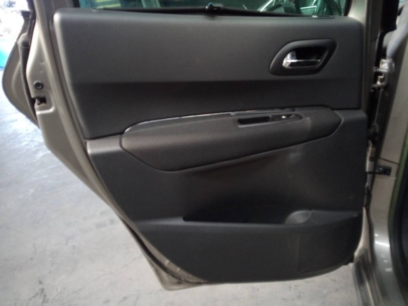 Recambio de guarnecido puerta trasera izquierda para peugeot 3008 active referencia OEM IAM   