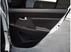 GUARNECIDO PUERTA TRASERA DERECHA 