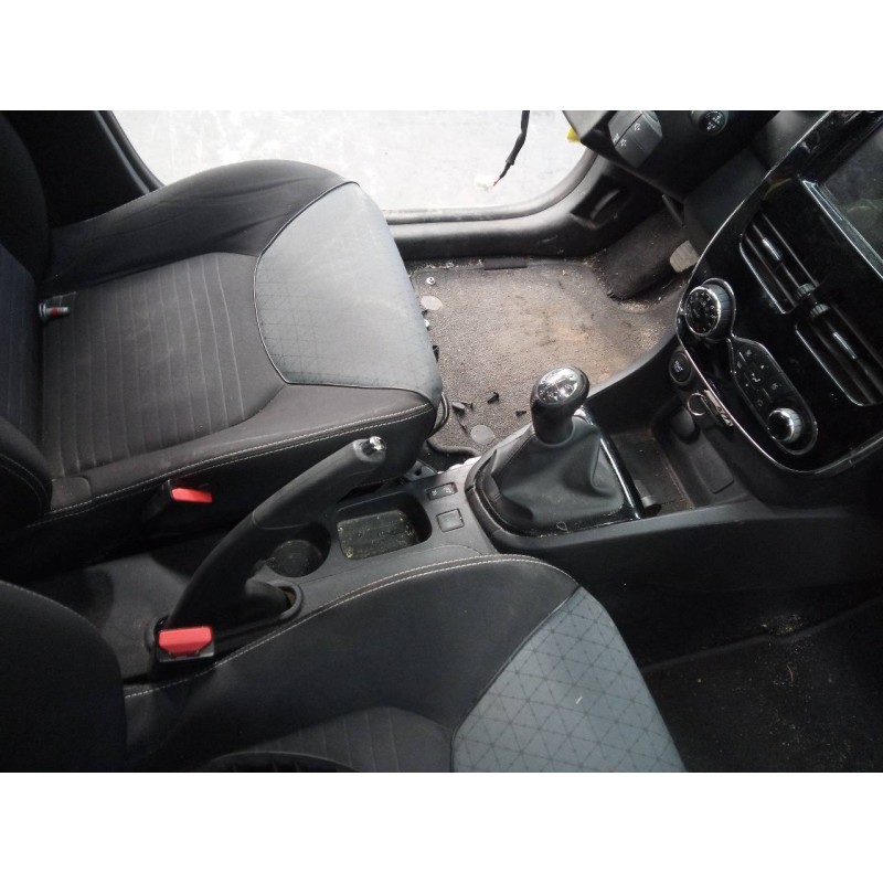 Recambio de consola central para renault clio iv dynamique referencia OEM IAM   