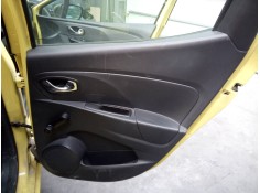 GUARNECIDO PUERTA TRASERA DERECHA 