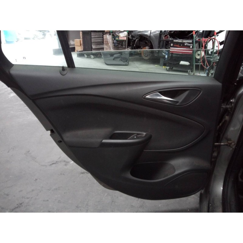 Recambio de guarnecido puerta trasera izquierda para opel astra k sports tourer dynamic referencia OEM IAM   
