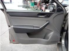 GUARNECIDO PUERTA DELANTERA IZQUIERDA 
