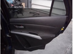 GUARNECIDO PUERTA TRASERA DERECHA 