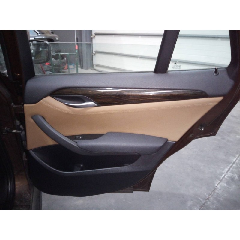 Recambio de guarnecido puerta trasera derecha para bmw x1 (e84) xdrive 20d referencia OEM IAM   