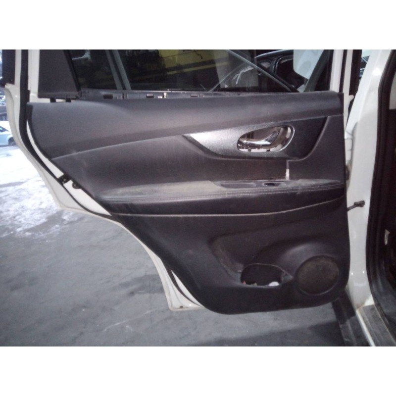 Recambio de guarnecido puerta trasera izquierda para nissan x-trail (t32) acenta referencia OEM IAM   
