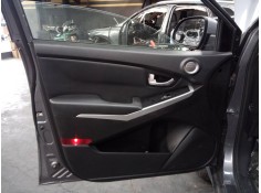 GUARNECIDO PUERTA DELANTERA IZQUIERDA 