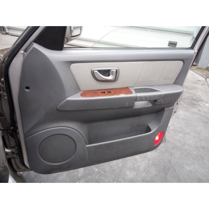 Recambio de guarnecido puerta delantera derecha para hyundai terracan (hp) 2.9 crdi gls referencia OEM IAM   