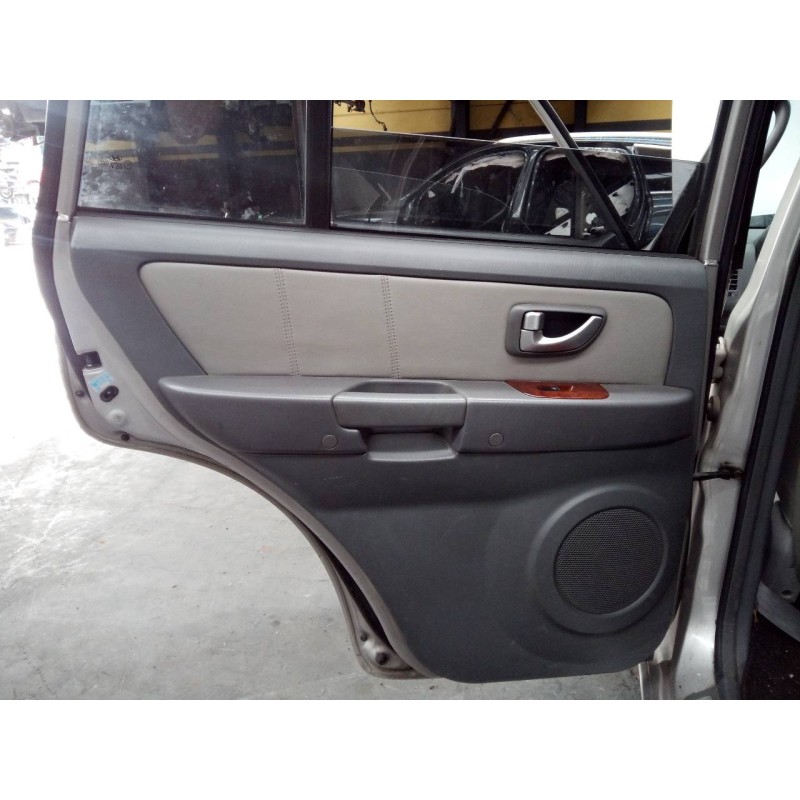 Recambio de guarnecido puerta trasera izquierda para hyundai terracan (hp) 2.9 crdi gls referencia OEM IAM   