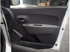 GUARNECIDO PUERTA DELANTERA DERECHA 