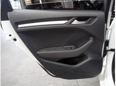 GUARNECIDO PUERTA TRASERA IZQUIERDA 