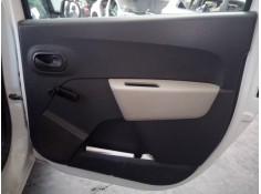 GUARNECIDO PUERTA TRASERA DERECHA 