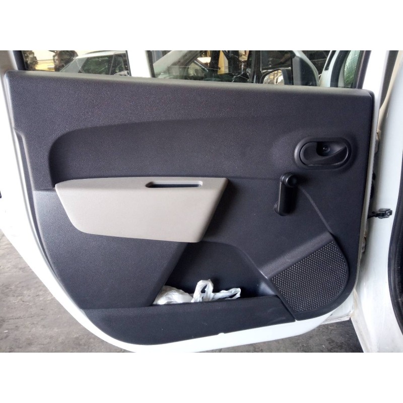 Recambio de guarnecido puerta trasera izquierda para dacia lodgy ambiance referencia OEM IAM   