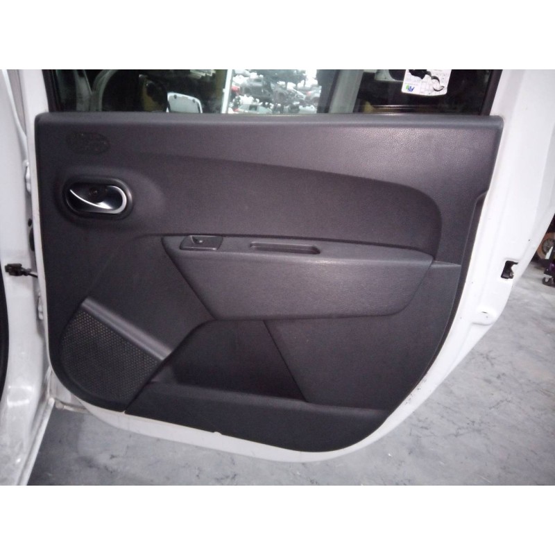 Recambio de guarnecido puerta trasera derecha para dacia lodgy stepway referencia OEM IAM   