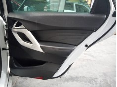 GUARNECIDO PUERTA TRASERA DERECHA 