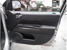 Recambio de guarnecido puerta delantera derecha para chrysler jeep compass limited referencia OEM IAM   