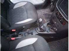 Recambio de consola central para dacia sandero stepway referencia OEM IAM   