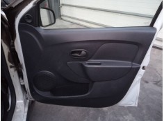 Recambio de guarnecido puerta delantera derecha para dacia sandero stepway referencia OEM IAM   