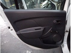 Recambio de guarnecido puerta trasera izquierda para dacia sandero stepway referencia OEM IAM   