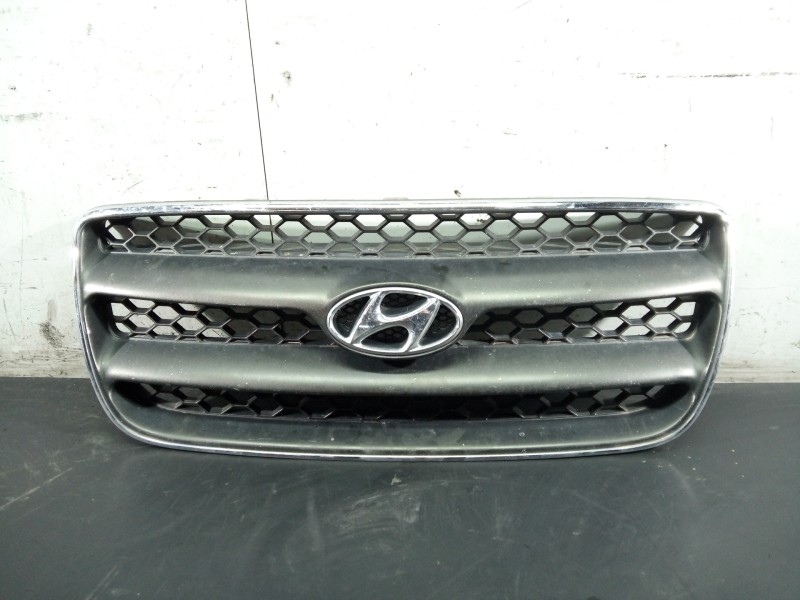 Recambio de rejilla delantera para hyundai santa fe (bm) 2.2 crdi style 4x4 referencia OEM IAM   