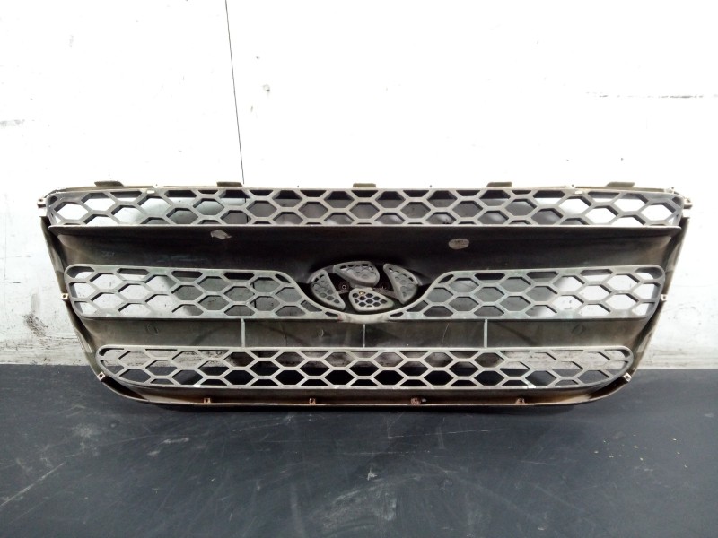 Recambio de rejilla delantera para hyundai santa fe (bm) 2.2 crdi style 4x4 referencia OEM IAM   