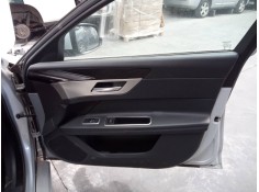 GUARNECIDO PUERTA DELANTERA DERECHA 