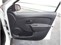 GUARNECIDO PUERTA DELANTERA DERECHA 