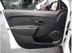 GUARNECIDO PUERTA DELANTERA IZQUIERDA 