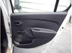 GUARNECIDO PUERTA TRASERA DERECHA 