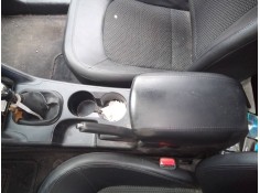 Recambio de consola central para hyundai ix35 classic 2wd referencia OEM IAM   
