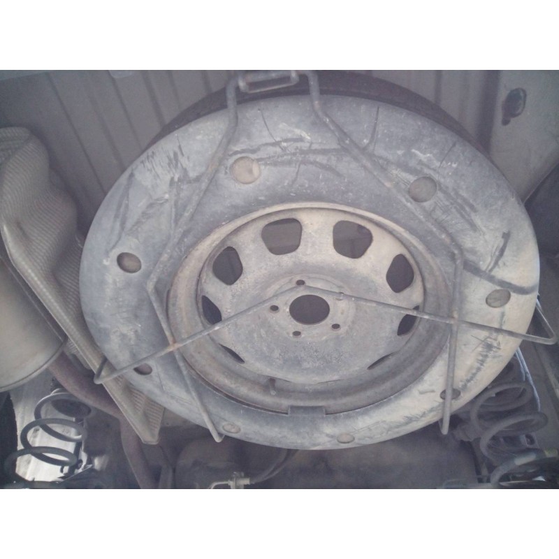 Recambio de neumatico repuesto para dacia duster ambiance 4x2 referencia OEM IAM   