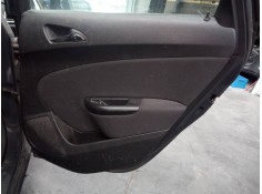 GUARNECIDO PUERTA TRASERA DERECHA 