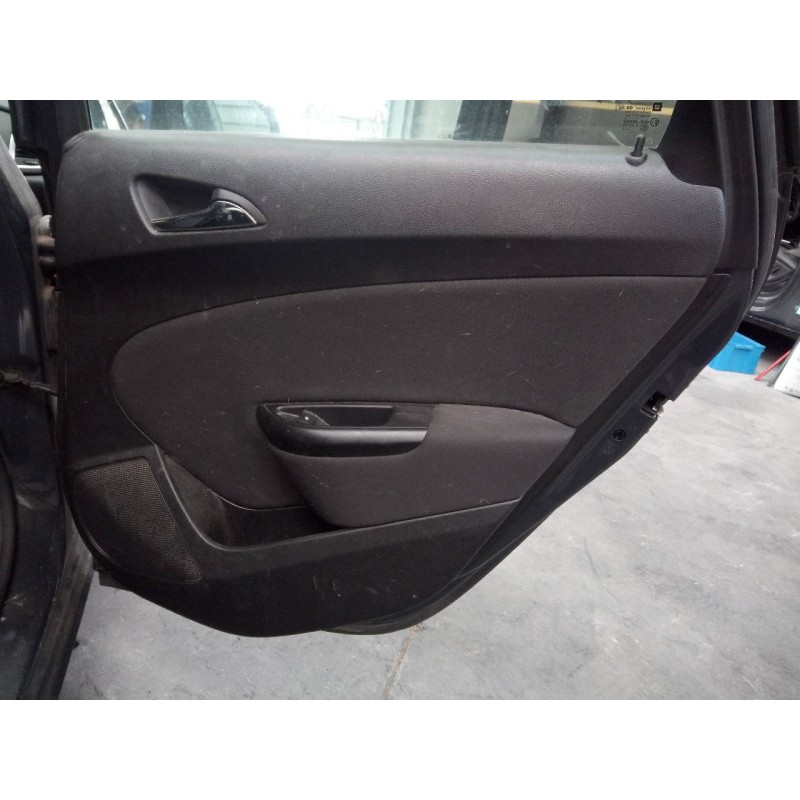 Recambio de guarnecido puerta trasera derecha para opel astra j lim. excellence referencia OEM IAM   