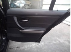 GUARNECIDO PUERTA TRASERA DERECHA 
