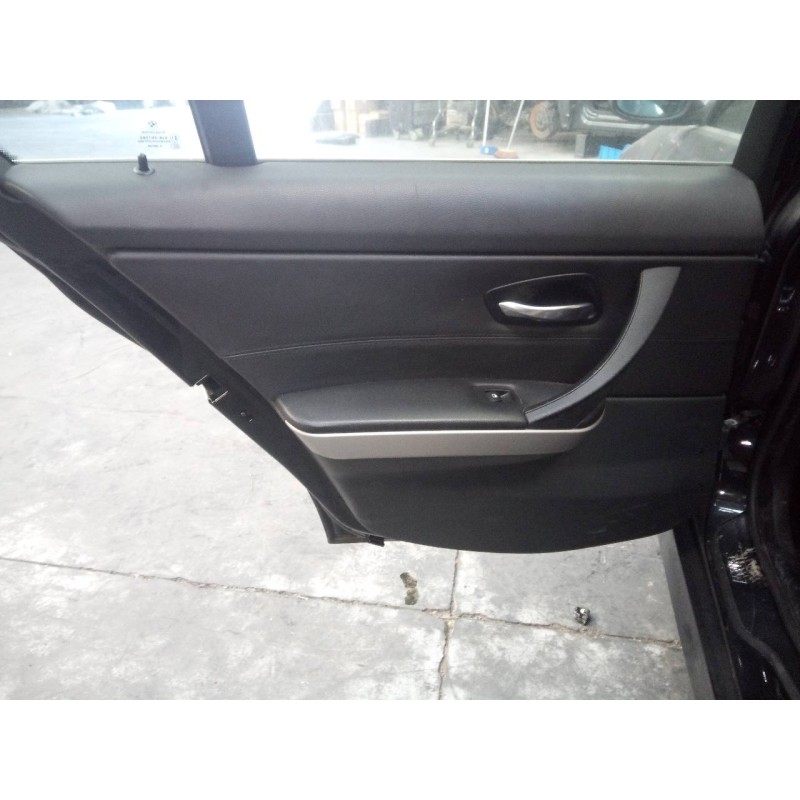 Recambio de guarnecido puerta trasera izquierda para bmw serie 3 berlina (e90) 318d referencia OEM IAM   
