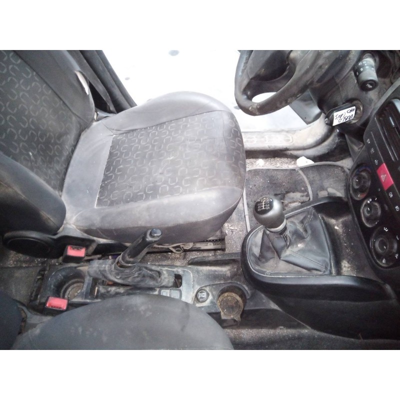 Recambio de consola central para fiat doblo emotion referencia OEM IAM   