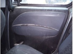 Recambio de guarnecido puerta trasera derecha para fiat doblo emotion referencia OEM IAM   
