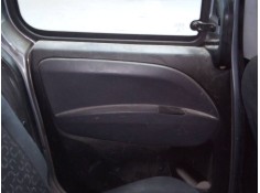 Recambio de guarnecido puerta trasera izquierda para fiat doblo emotion referencia OEM IAM   