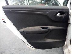 GUARNECIDO PUERTA TRASERA IZQUIERDA 