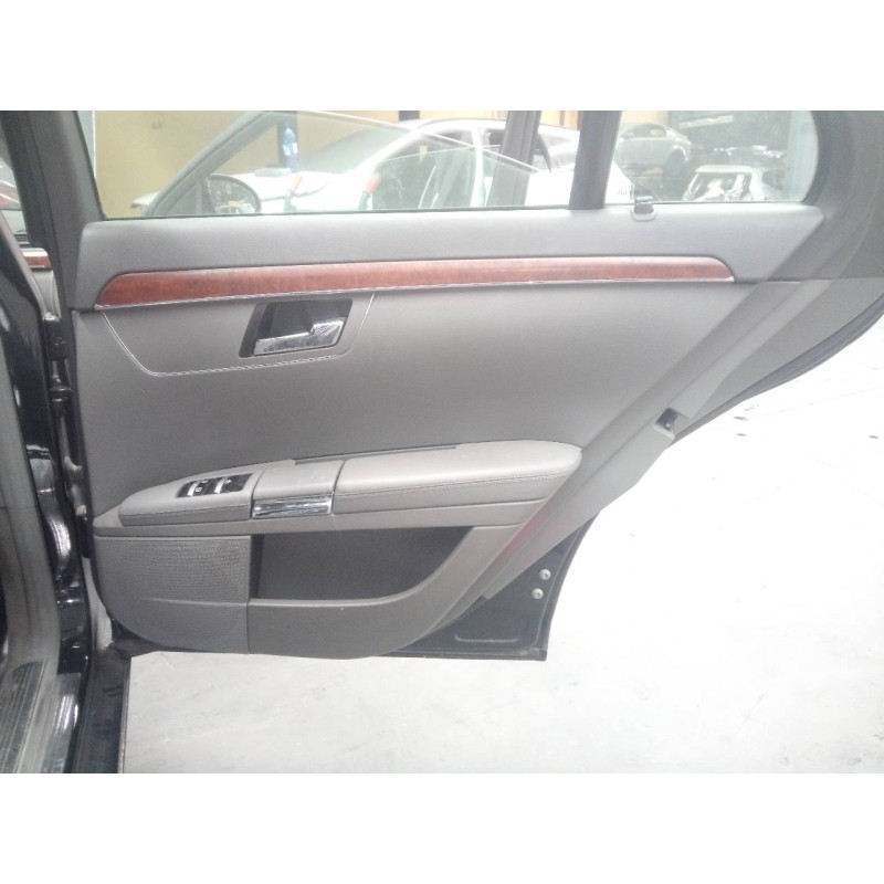 Recambio de guarnecido puerta trasera derecha para mercedes clase s (w221) berlina 320 / 350 cdi (221.022) referencia OEM IAM   