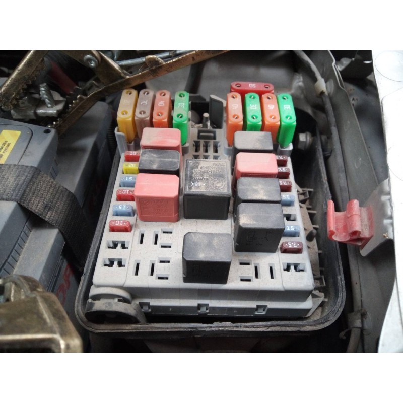 Recambio de caja reles / fusibles para fiat linea (110) emotion referencia OEM IAM   