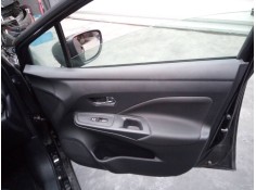 GUARNECIDO PUERTA DELANTERA DERECHA 